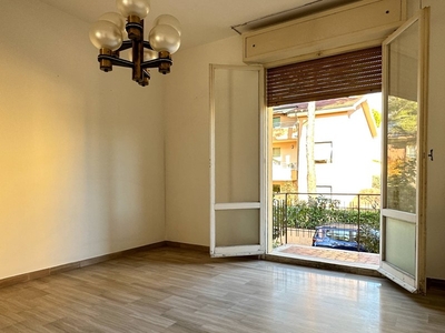 Appartamento in Vendita a Pesaro, zona Pantano, 235'000€, 104 m²