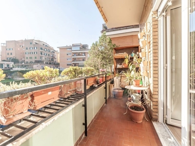 Appartamento in Vendita a Roma, 530'000€, 150 m²
