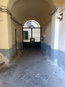 Appartamento in Vendita in Vico San Mandato a Napoli