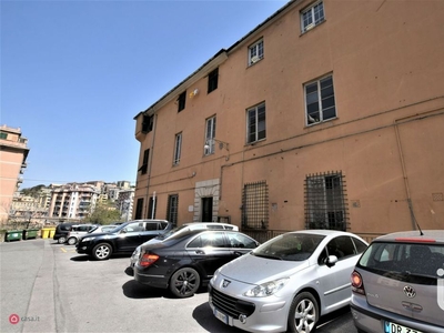 Appartamento in Vendita in Passo Torbella 12 a Genova