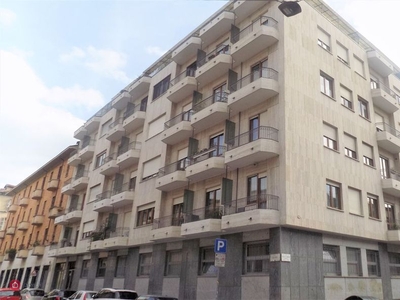 Appartamento in Vendita in Via Giulia di Barolo 22 bis a Torino