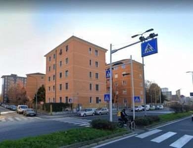 Appartamento in Vendita in Via Lorenteggio 209 a Milano