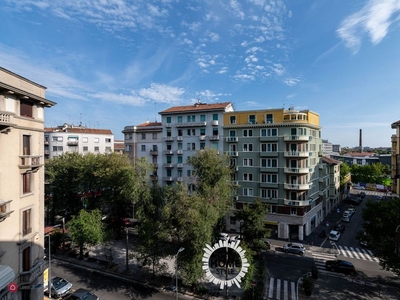 Appartamento in Vendita in Via Poggi 1 a Milano