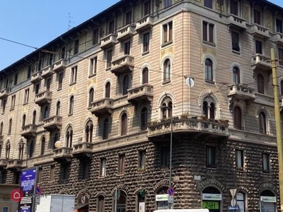 Appartamento in Vendita in Viale Lunigiana a Milano
