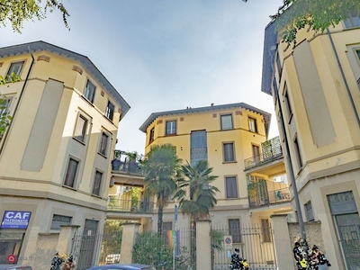 Appartamento in Vendita in Viale Nazario Sauro 5 a Milano