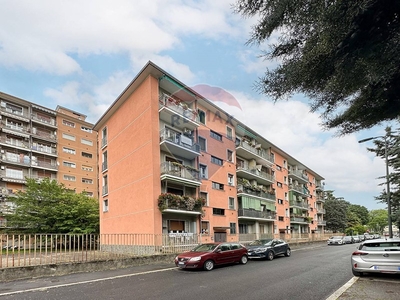 Bilocale in Vendita a Milano, zona Palmanova, 208'000€, 65 m²