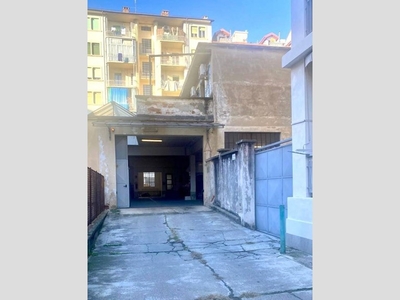 Box in Vendita a Torino, zona Cit Turin, 12'000€, 10 m²