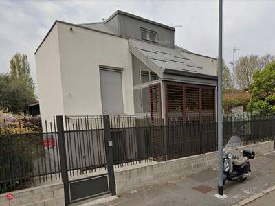 Casa indipendente in Vendita in Via Delle Viole 3 a Milano