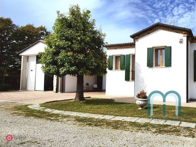 Casa indipendente in Vendita in Via Montello 25 a Pianiga