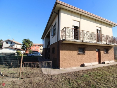 Casa indipendente in Vendita in Via Roma Sinistra 144 a Jesolo