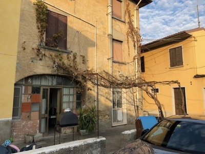 Monolocale in Via Roma, Castelli Calepio, 1 bagno, giardino privato