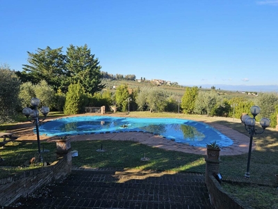 Villa in vendita a Gambassi Terme Firenze