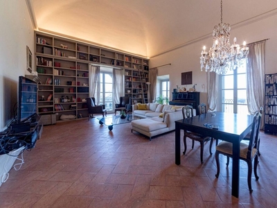 Appartamento di prestigio di 240 m² in vendita Vimercate, Lombardia
