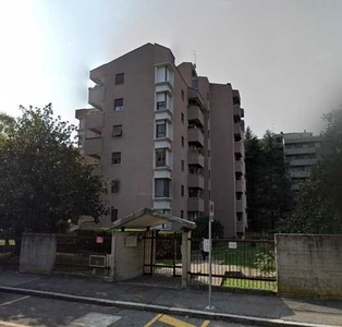 Appartamento in Vendita a Monza Via Pizzagalli