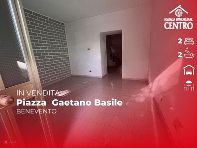 Appartamento in Vendita in Piazza Gaetano Basile a Benevento