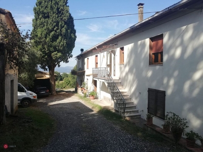 Appartamento in Vendita in Strada comunale di sassa a Montecatini Val di Cecina