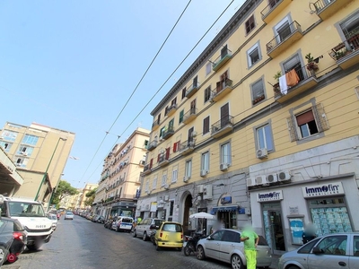 Appartamento in Vendita in Via Bernardo Tanucci a Napoli
