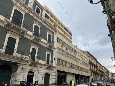 Appartamento in Vendita in Via Etnea 353 a Catania