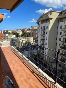 Appartamento in Vendita in Via Giovan Battista Lulli a Palermo