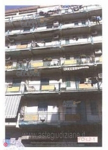 Appartamento in Vendita in Via Giuseppe Poulet 57 a Catania