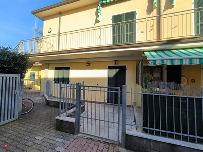 Appartamento in Vendita in Via Luigi Cadorna 33 a Carrara