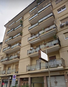 Appartamento in Vendita in Via Serradifalco 32 a Palermo