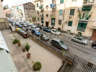 Appartamento in Via Faraci - Catania