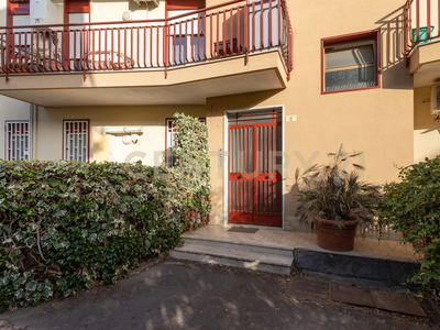 Appartamento in Via S.S. Crocifisso - San Giovanni La Punta