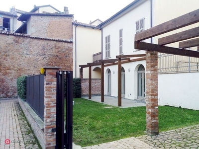 Casa indipendente in Vendita in Via Pace a Piacenza