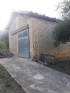 Casa indipendente in Via San Pietro - Semicentro, Ari