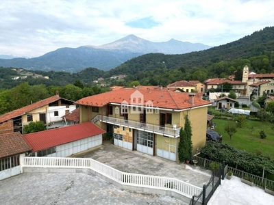 Casa semindipendente in vendita a Castellamonte, Filia