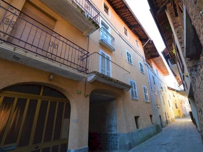 Casa semindipendente in vendita a Castellamonte, Muriaglio