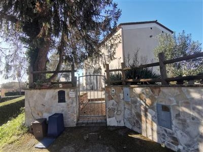 Casa singola in buono stato di 275 mq. a Pontasserchio