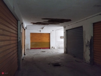 Garage/Posto auto in Vendita in Via Azolino Hazon 6 a Palermo