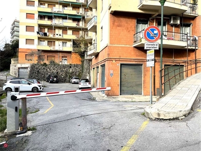 Garage/Posto auto in Vendita in Via dei Carpentieri 10 a Genova