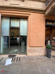 Negozio/Locale commerciale in Vendita in Via Macedonio Melloni a Parma