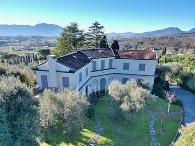 Prestigiosa villa di 520 mq in vendita Via di Sant'Alessio, Lucca, Toscana