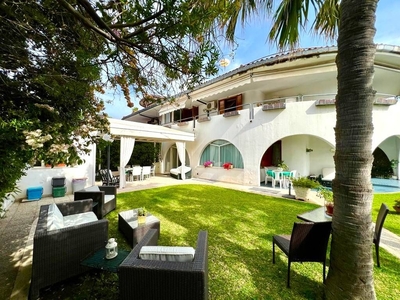 Prestigiosa villa di 443 mq in vendita Aci Castello, Italia
