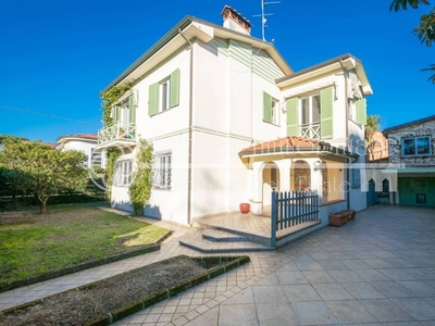 Prestigiosa villa in vendita Via San Giovanni Bosco, 118, Viareggio, Lucca, Toscana