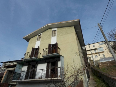 Stabile da terra a cielo a bastia Mondovì