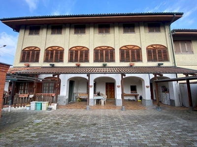 Vendita Villa via Aosta, 42, Ivrea