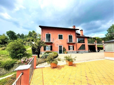 Prestigiosa villa di 400 mq in vendita, Case sparse garbenna, 33, Bagnasco, Piemonte