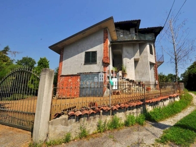 Villa in vendita a San Colombano Belmonte