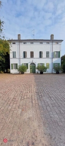 Villa in Vendita in a Parma