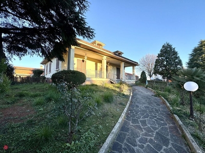 Villa in Vendita in SP16 25 a Lesignano de' Bagni