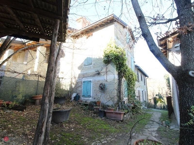 Villa in Vendita in Strada Il Palazzo a Neviano degli Arduini