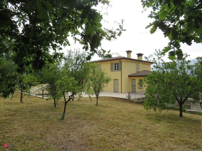 Villa in Vendita in Via Cesare Battisti 34 a Borgo Val di Taro