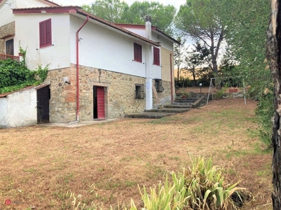 Villa in Vendita in Via Chianni 3 36 a Chianni
