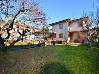 Villa in Vendita in Via San Colombano a Bergamo