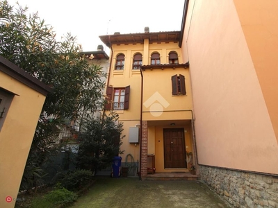 Villa in Vendita in Via San Martino 7 a Traversetolo